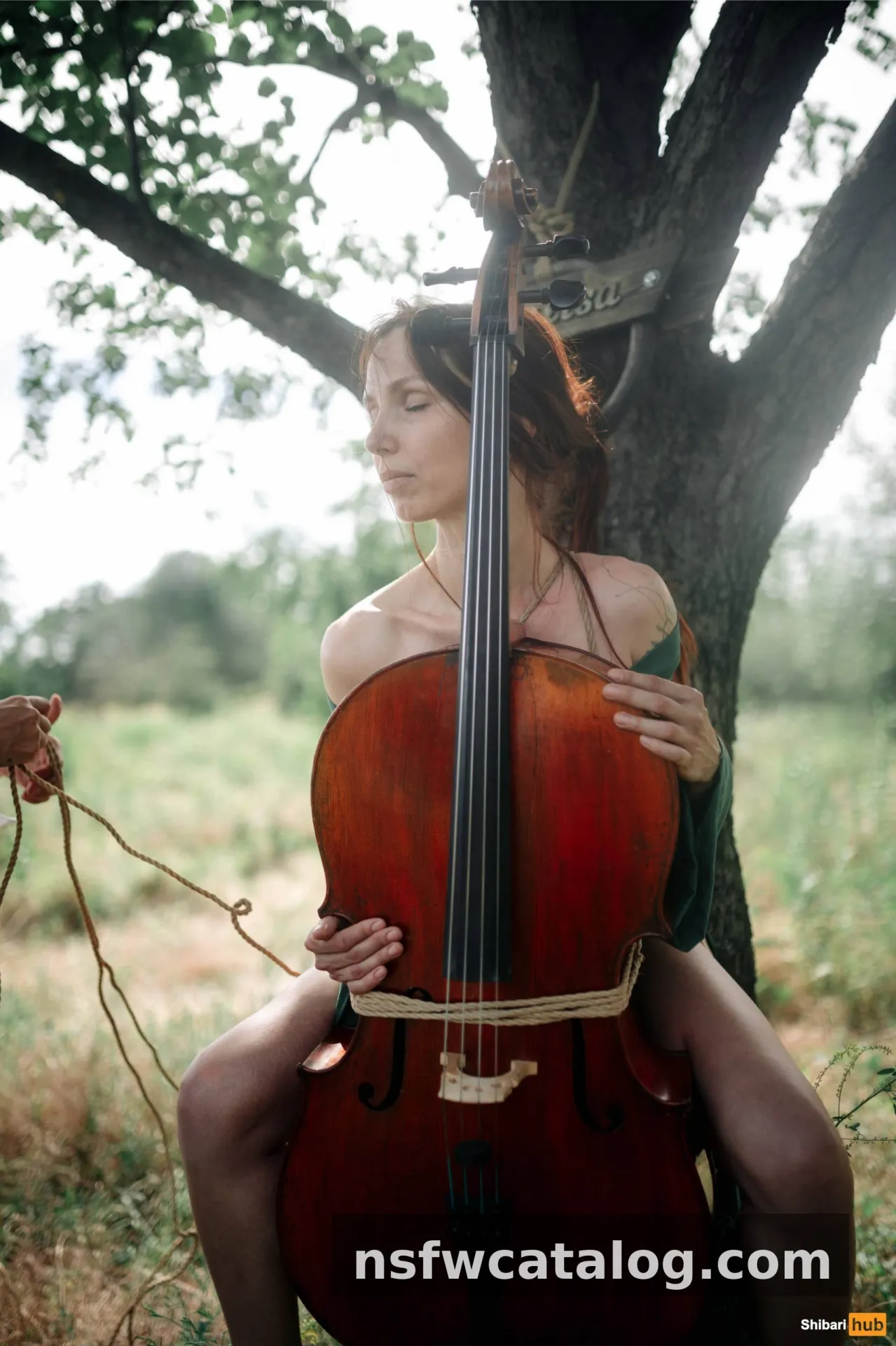 Vasilisa Lesnaya — Erotic Shibari in Nature — photo 3