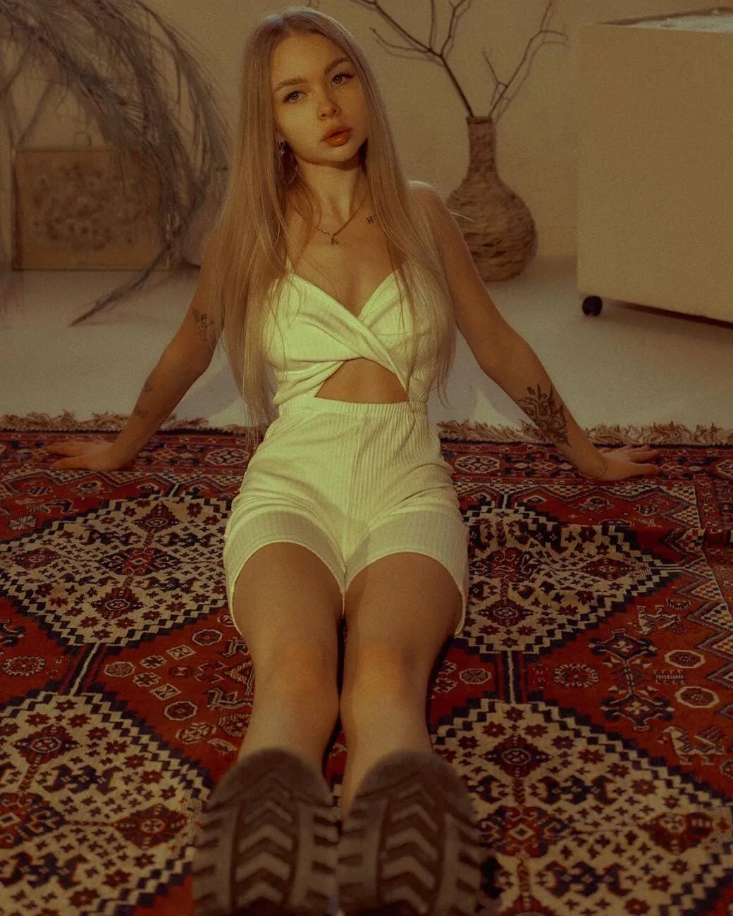 Amlollii — Aesthetic Nude Self-Expression — photo 23