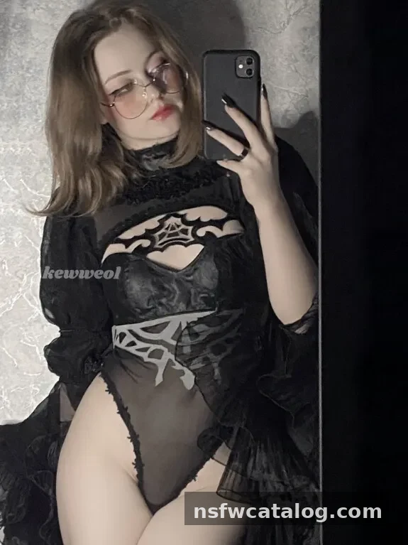 Kewweol (Vwemor) — дерзкая киберготическая муза — фото 72
