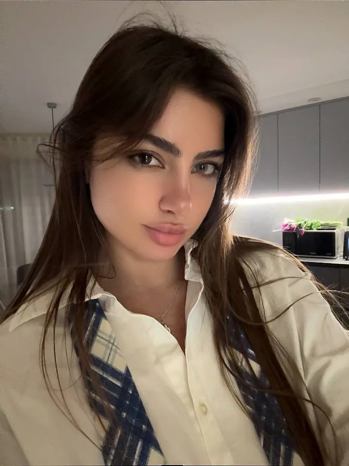 Diana Rosca — элегантные интимные моменты — фото 43