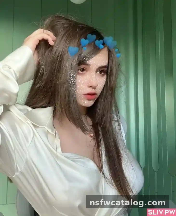 Yueechka — Intimate Photos and Steamy Videos — photo 20