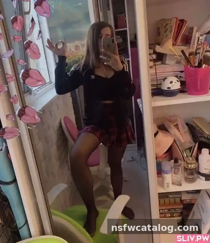 Yueechka — Intimate Photos and Steamy Videos — photo 21