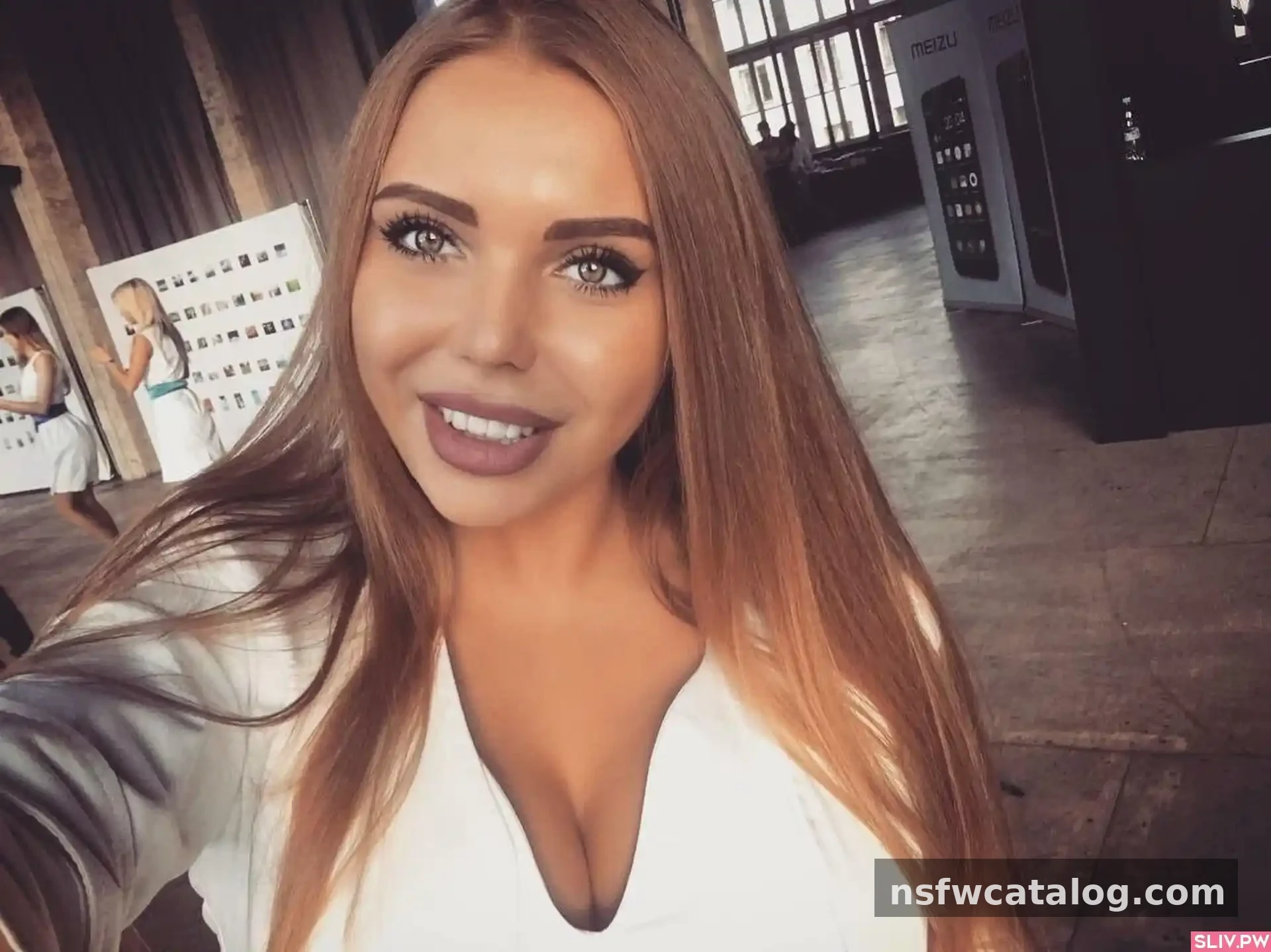 Карина Кросс — интимные фото и видео