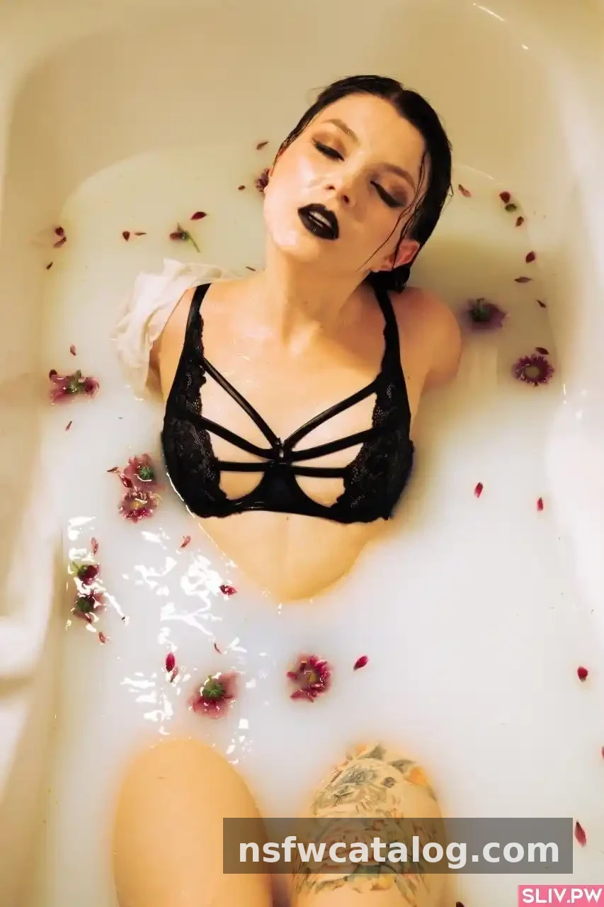 Olyashaa — Intimate Moments and Private Footage — photo 122